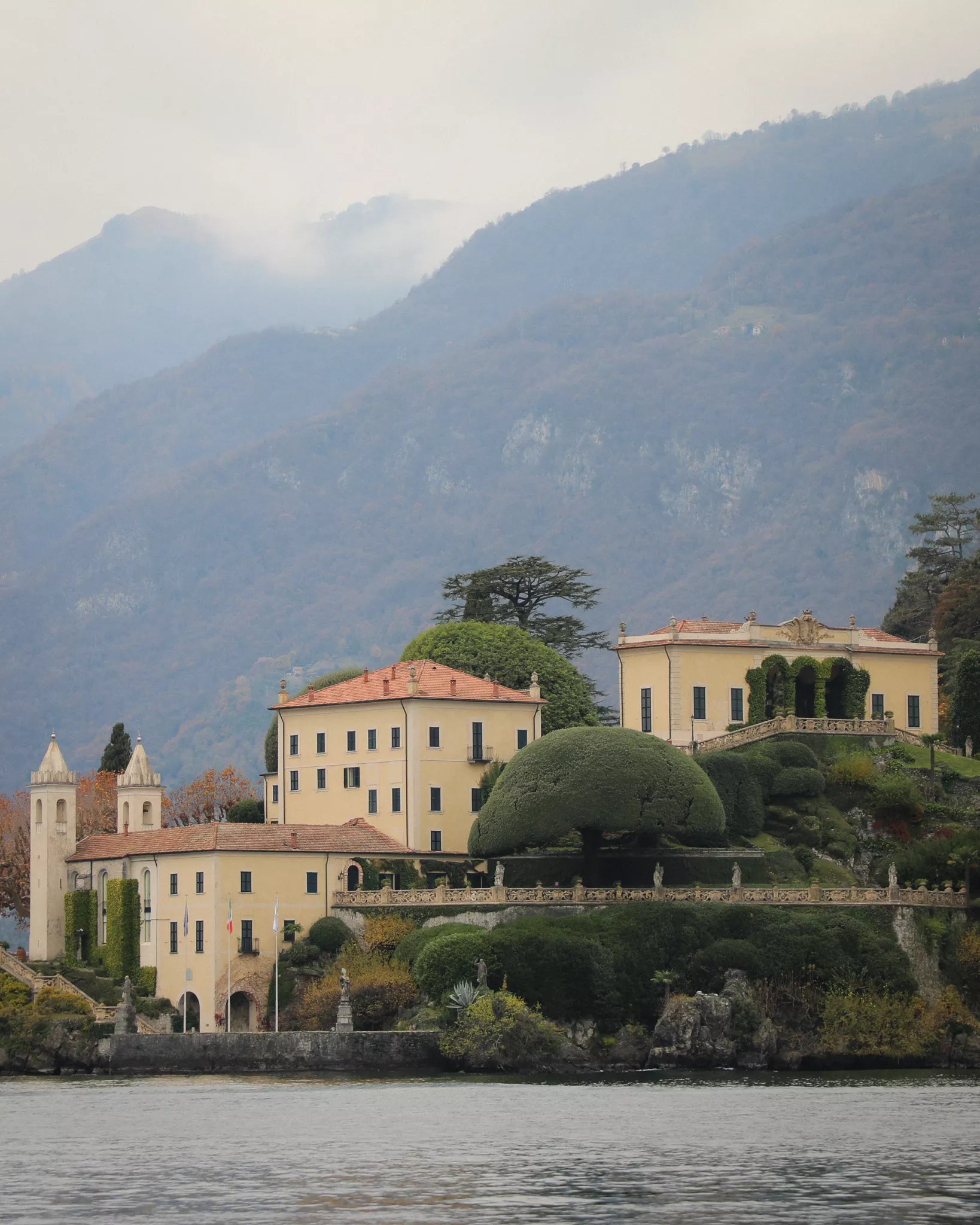 Lake Como villa in Italy reflecting timeless travel inspiration and architectural elegance