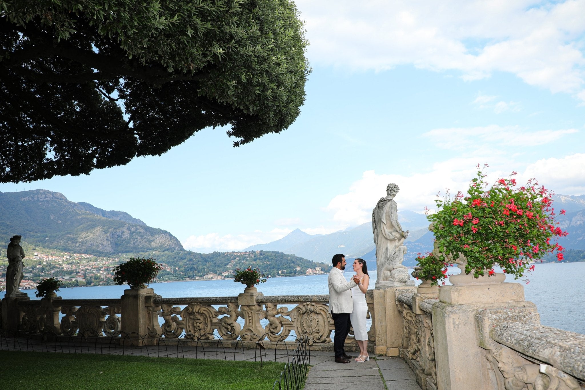 Photo Shoot at Villa del Balbianello - Lake Como Photographer - FRAQAIR