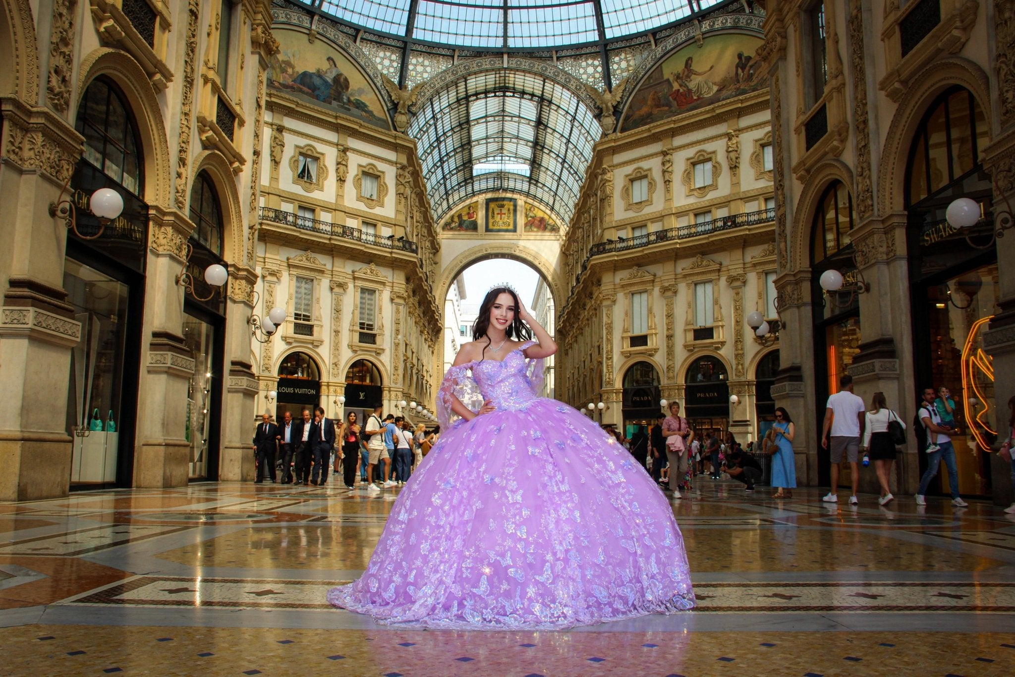 Royal Photo Shoot in Milan | Photographer in Milan