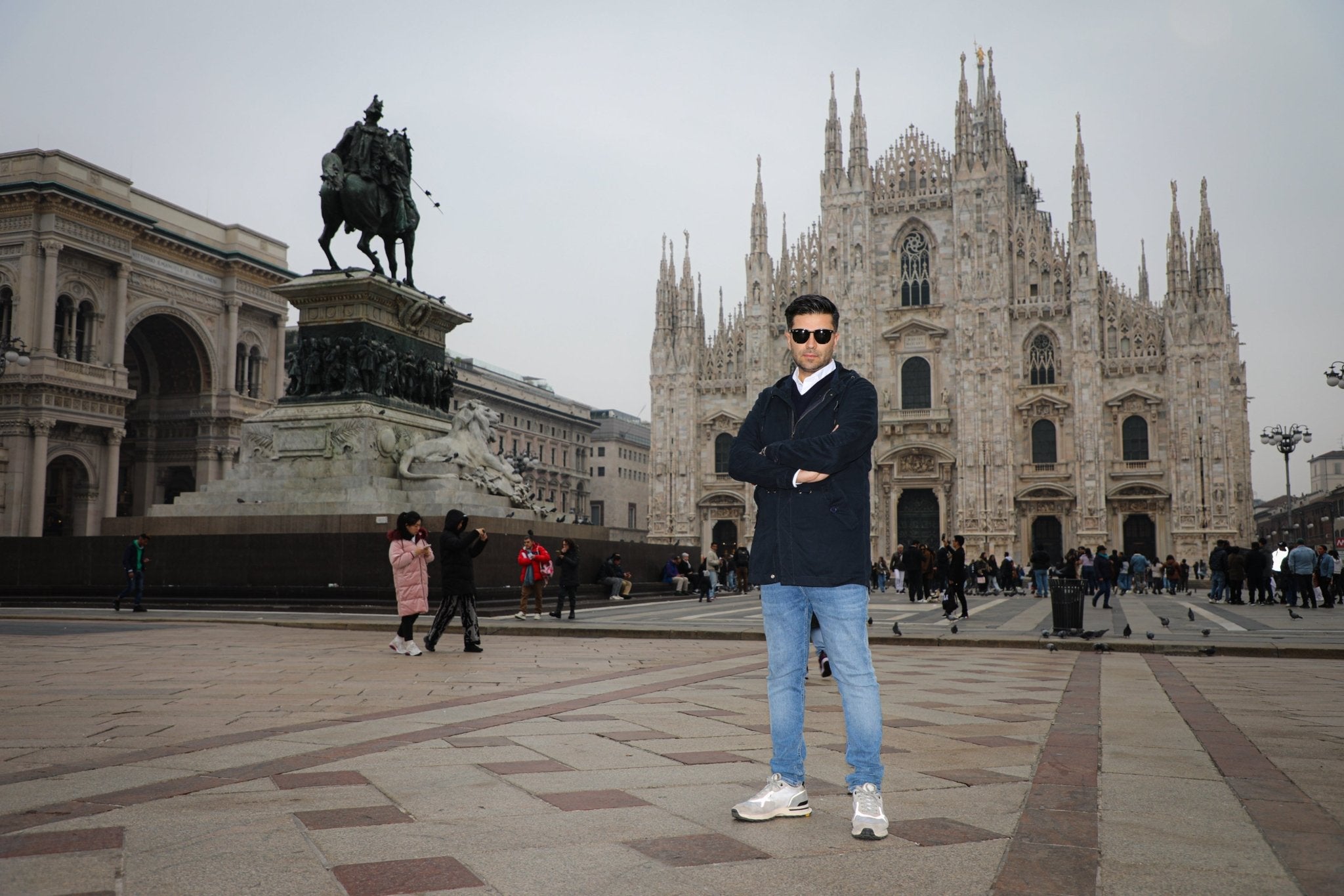 Photoshoot in Milan - Lifestyle Photographer Milan - FRAQAIR