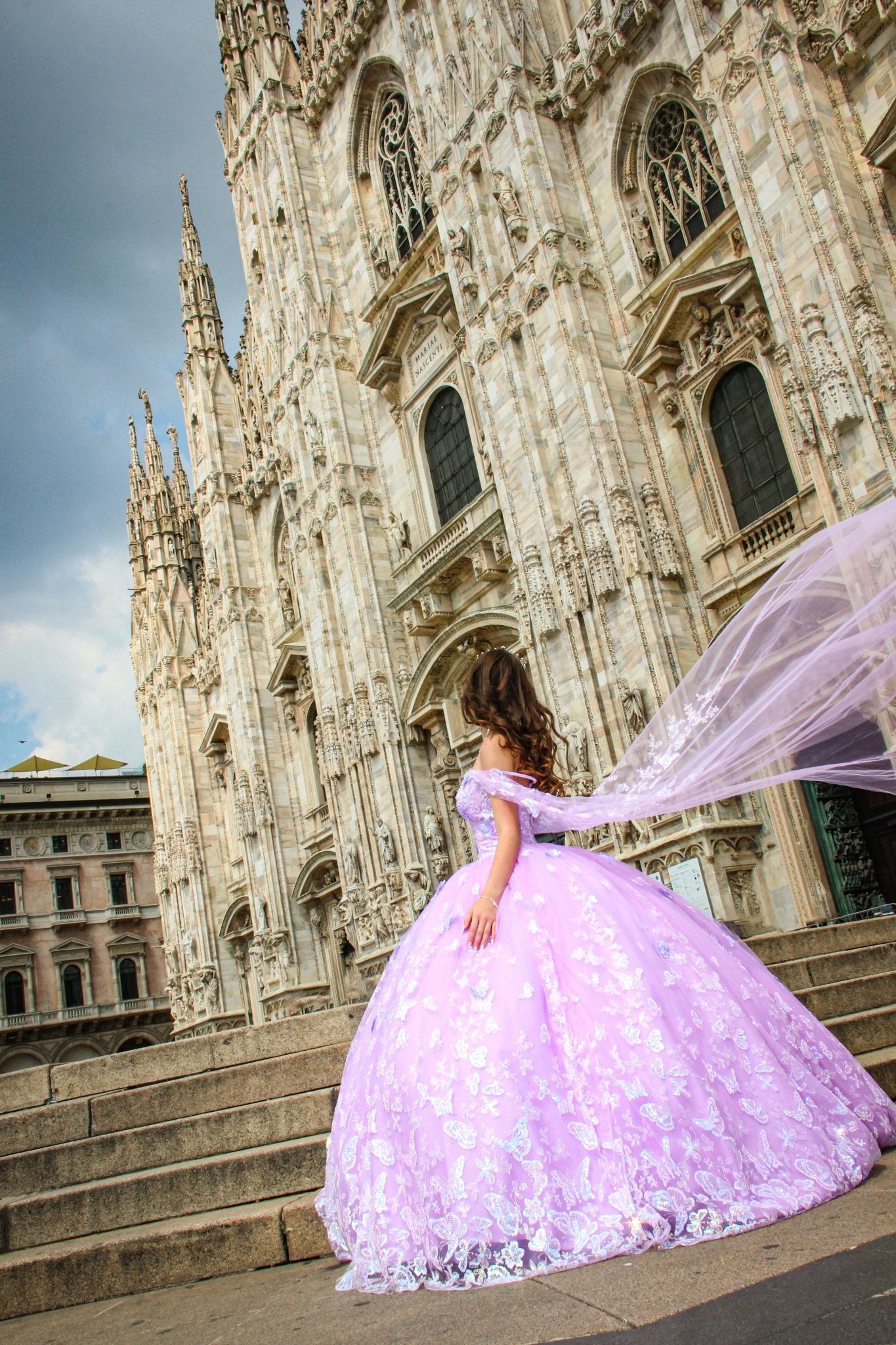 Royal Photo Shoot in Milan - Photographer Milan - FRAQAIR